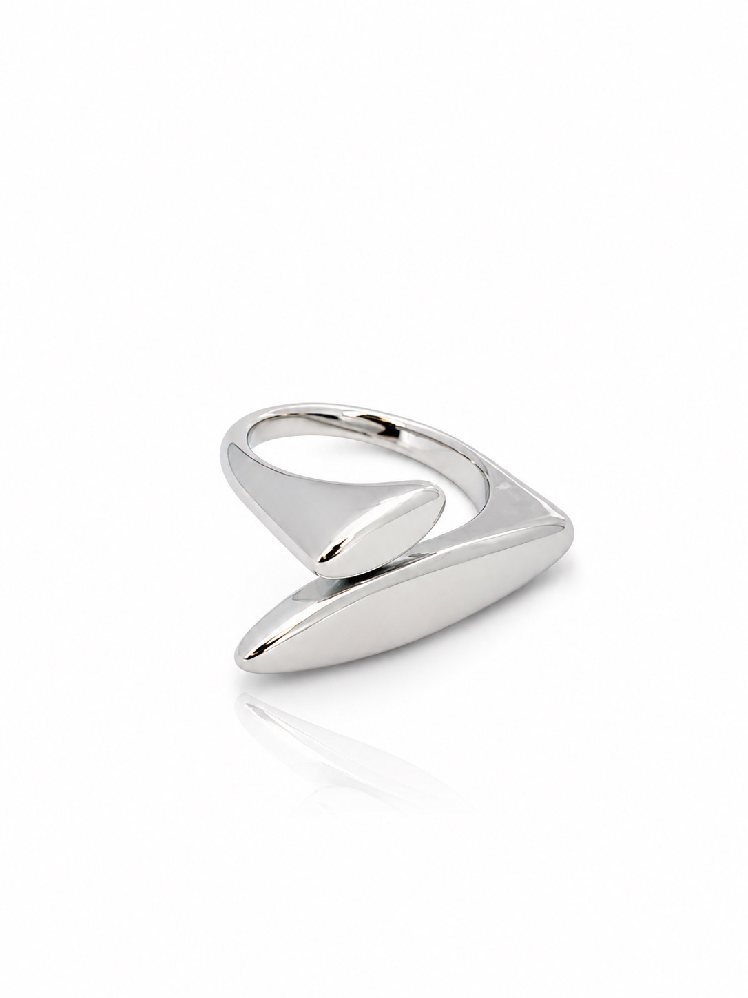 Cast Ring