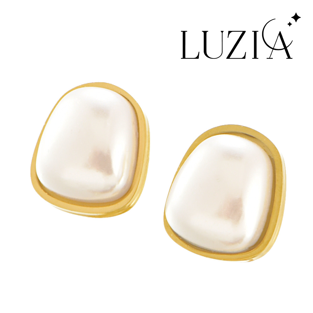 Pearl Earring