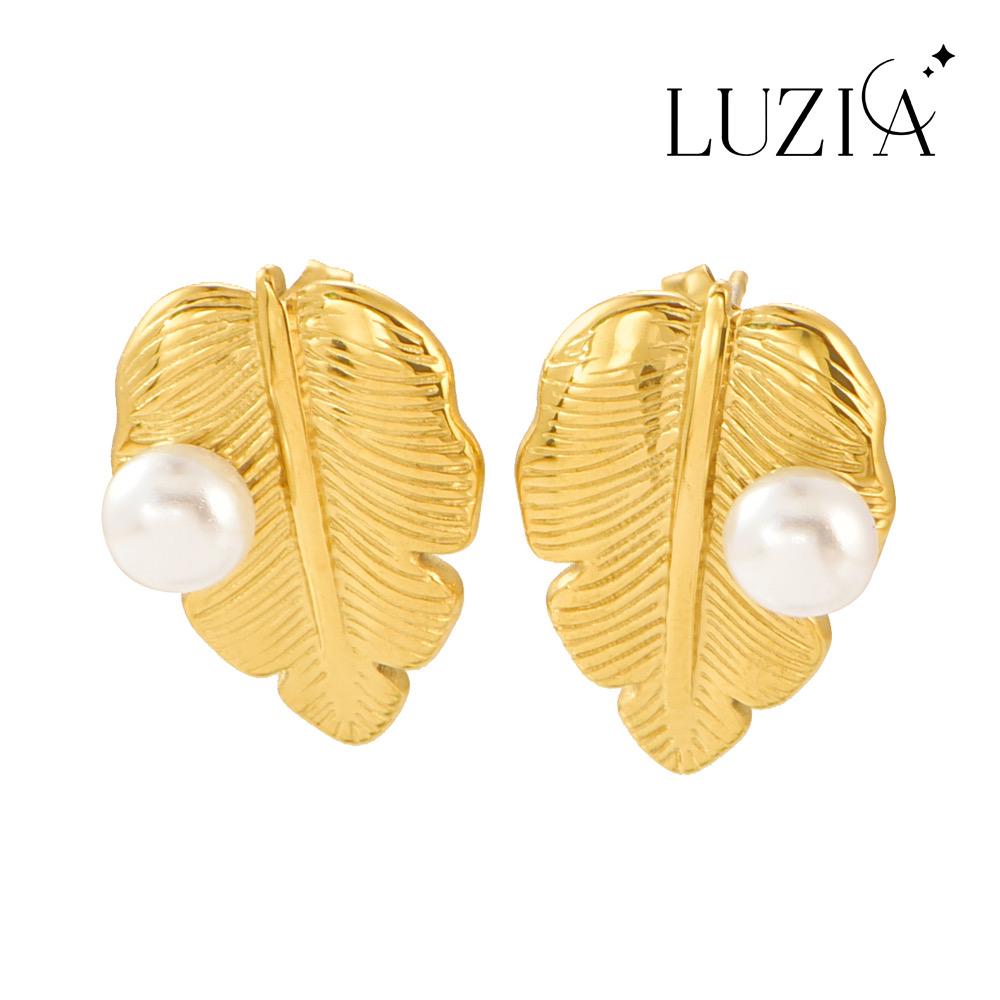 Pearl Earring