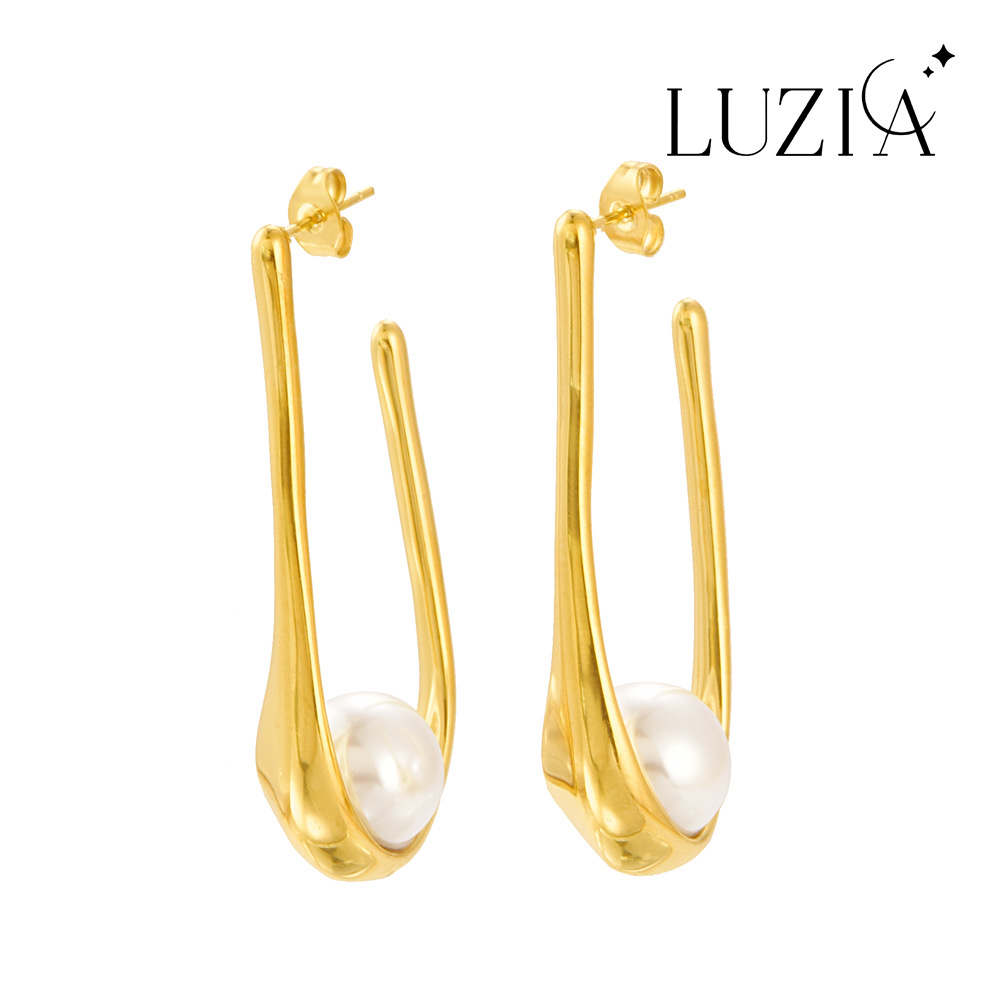 Pearl Earring