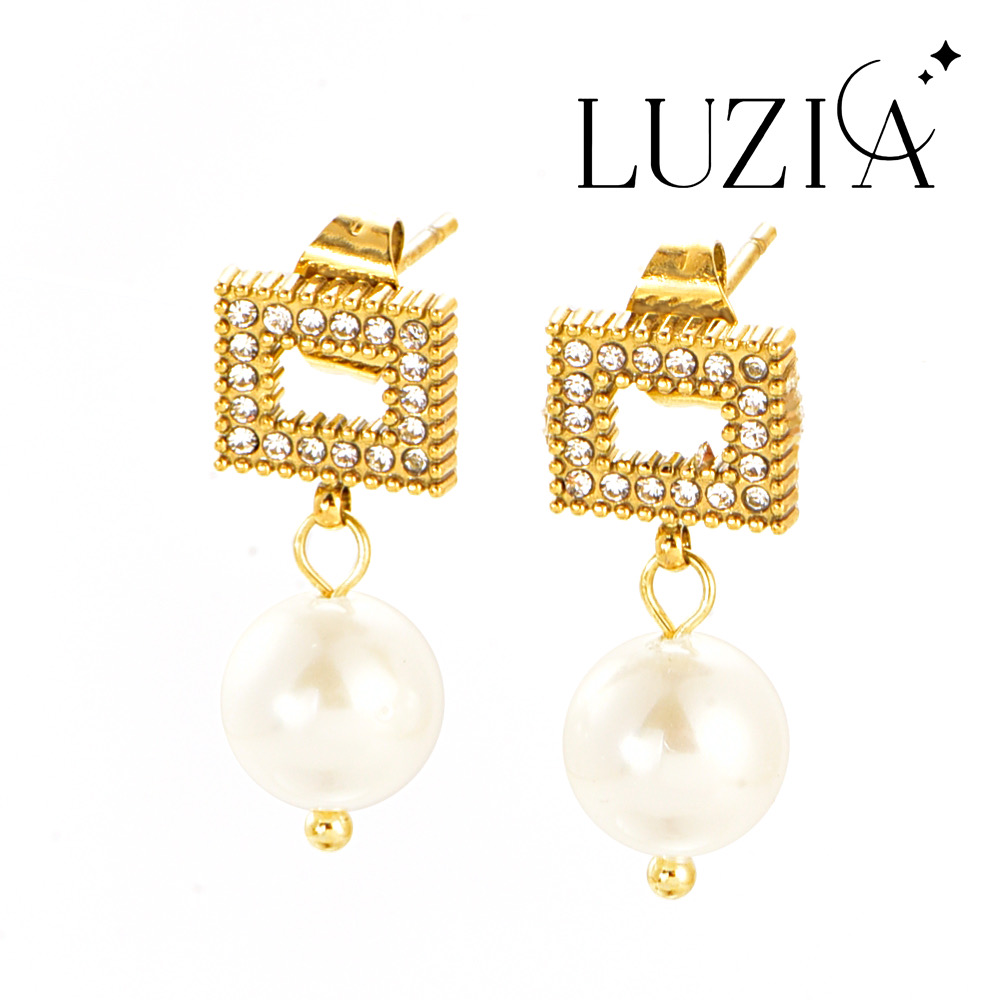 Pearl Earring