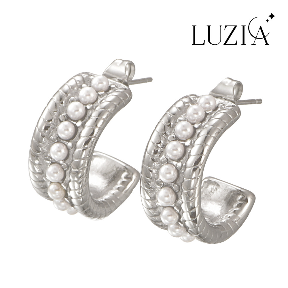 Pearl Earring